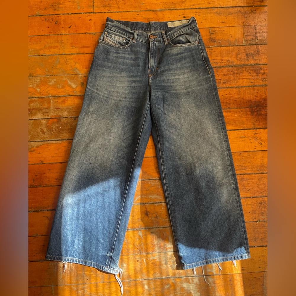 Diesel Women’s Regular Straight High Waist Blue Wide Jeans 27” Waist 30” Inseam